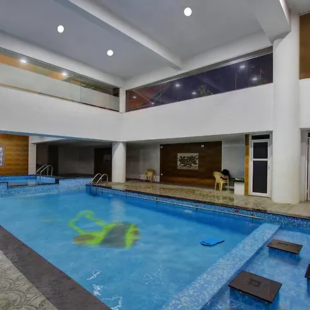 Hotel Oyo 26163 Jodidhar'S Club